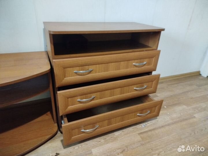 Тумба под телевизор, стенка, комод, стеллаж, горка