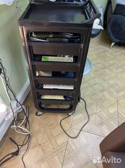 Парикмахерское кресло