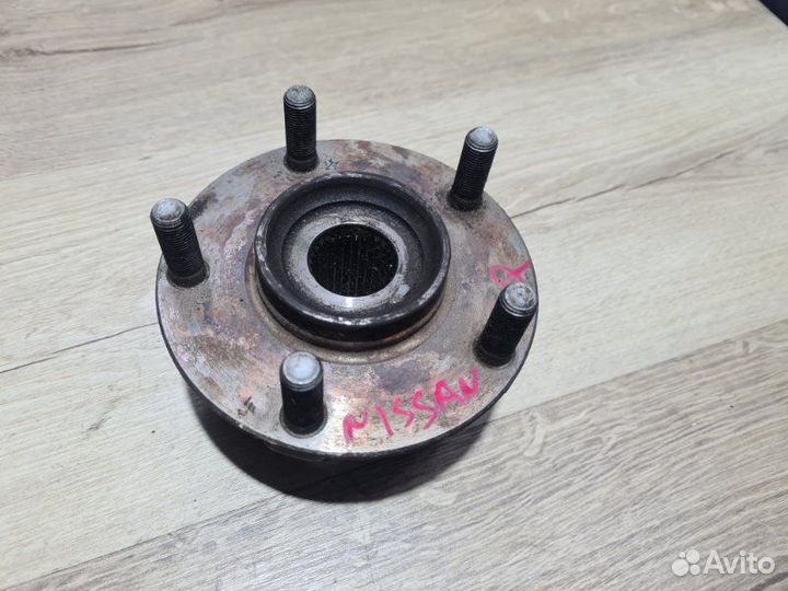 Ступица передняя Nissan Qashqai J10 2.0 MR20DE