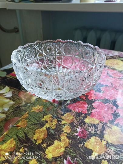 Хрустальная ваза