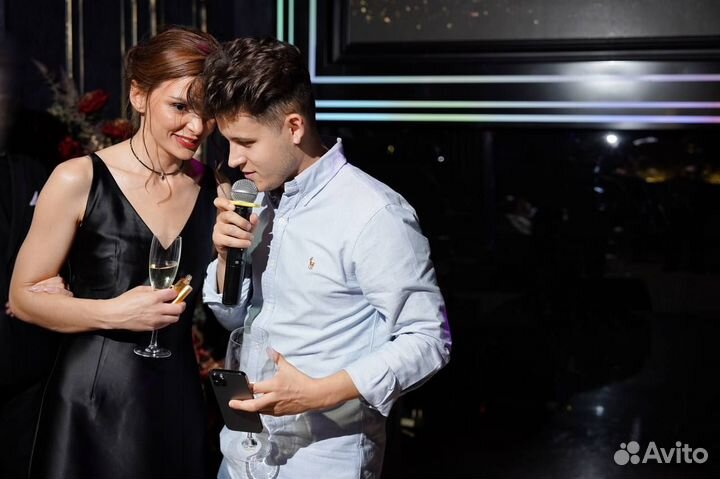 Ведущий на мероприятие