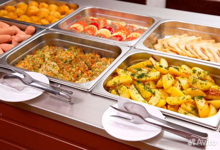 Сотрудник линии раздачи