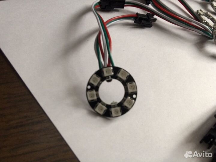 Светодиодное кольцо WS28 12 v (8 leds)