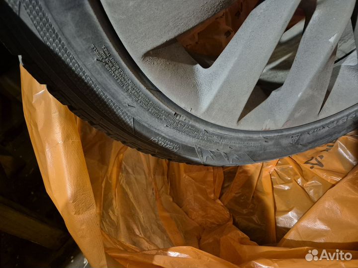 Зимние колеса Hankook 215/55 r17 98t