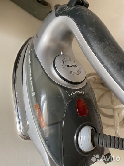 Утюг Bork рабочий