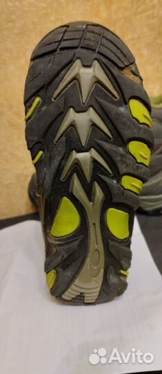 Детские высокие зимние кроссовки размер 33