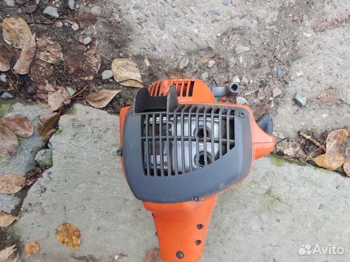 Бензокоса Husqvarna 128R