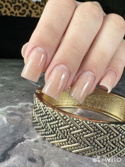 Нужна модель на маникюр