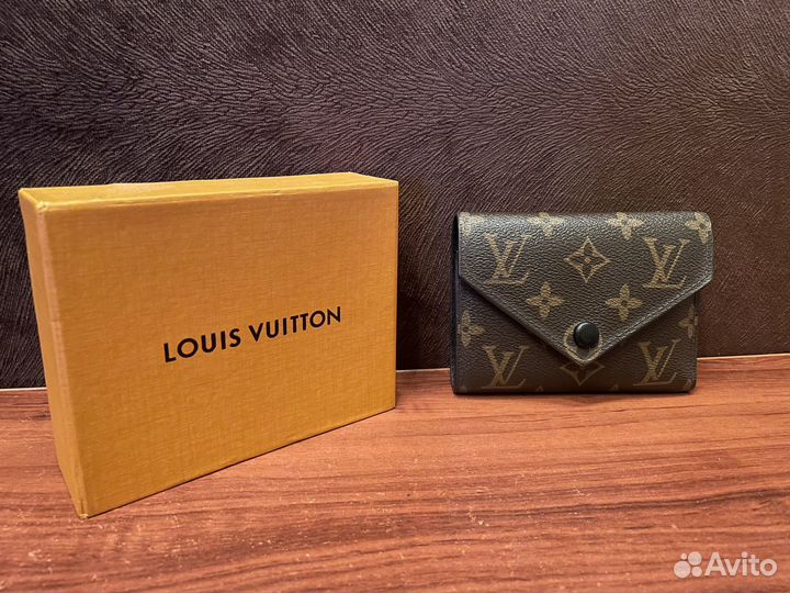 Louis Vuitton кошелек