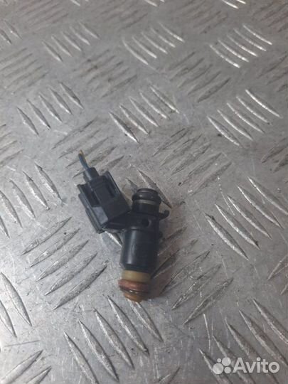 Форсунка Honda Civic 1.6 D16W1 2002