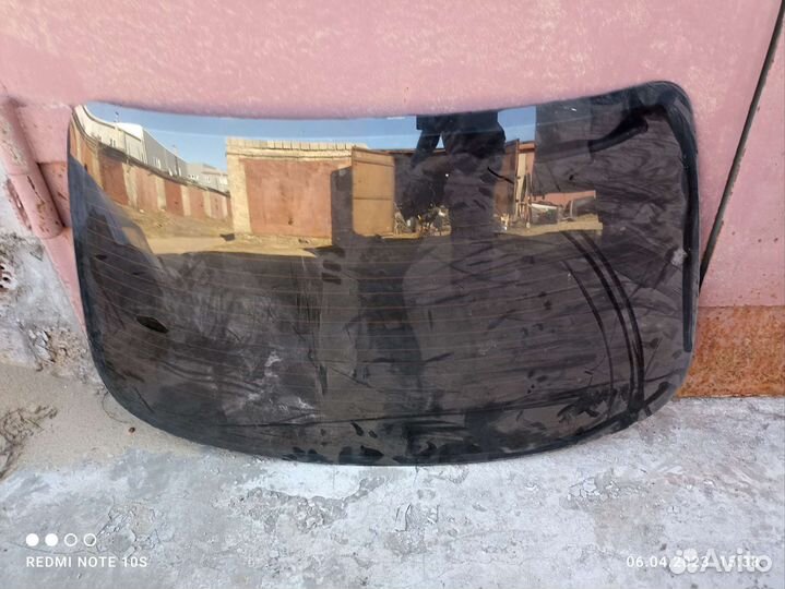 Стекло заднее Тайота carina Е Седан