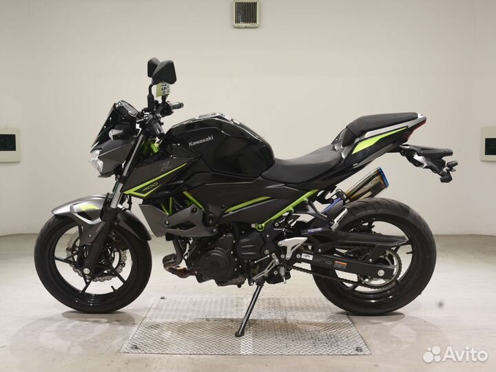 Kawasaki Z400-2