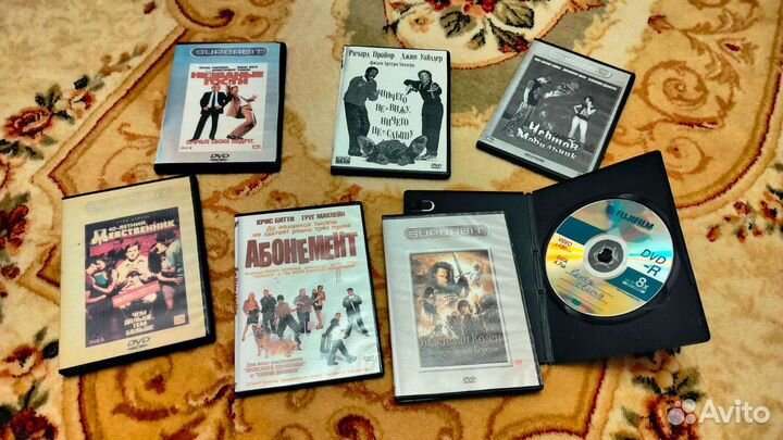 Коллекция сd и DVD дисков с фильмами