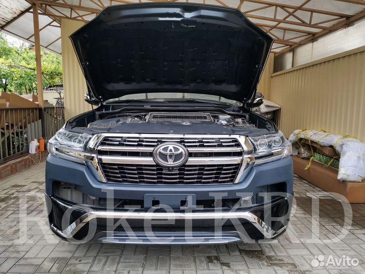 Toyota Land Cruiser 200 рестайлинговый комплект