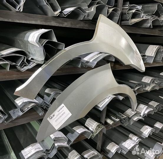 Арка правая Mitsubishi Space Wagon III 1998-2004