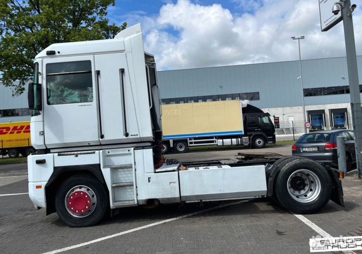 Разбираем грузовик Renault,Magnum III 2001-2008