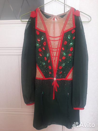 Костюм для фигурного катания