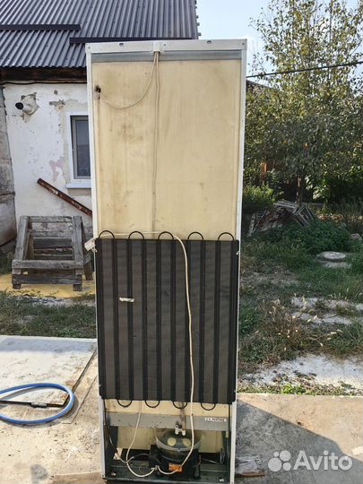 Холодильник бу stinol