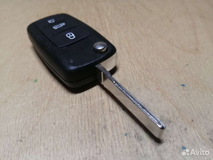 3TO 837 202 L Skoda чип ключ 3 кнопки 434 MHz