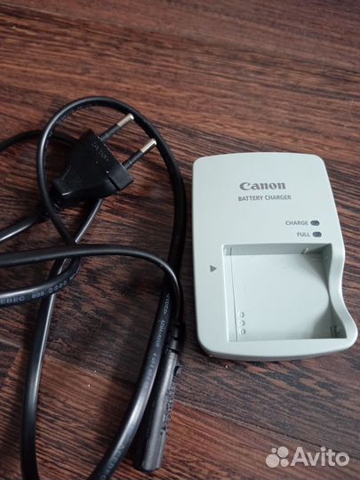 Компактный фотоаппарат canon ixus