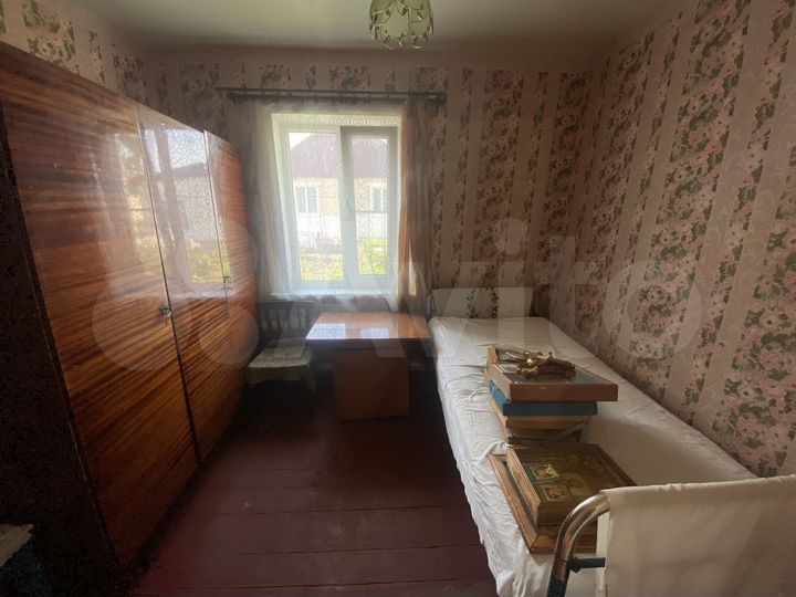 Дом 33,5 м² на участке 4 сот.