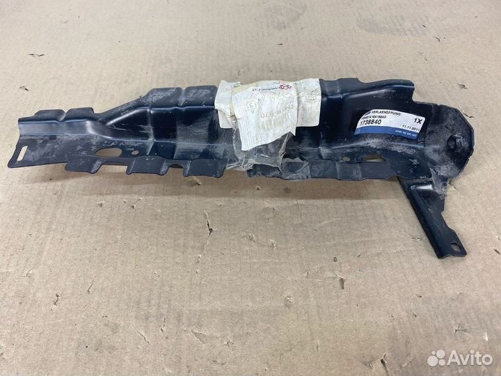 Усилитель Крыла Передний Левый Ford Focus III