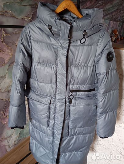 Пуховик женский 42 44
