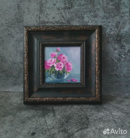 Картина в рамке масло Пионы