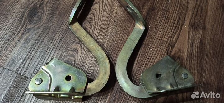 Петли капота Daewoo Nexia