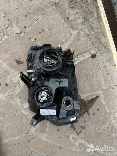 Фара на renault duster