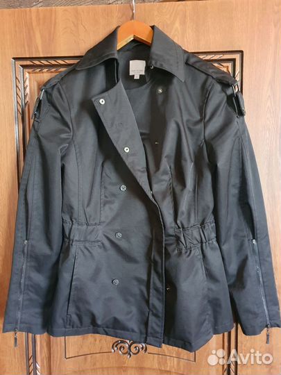 Ветровка женская