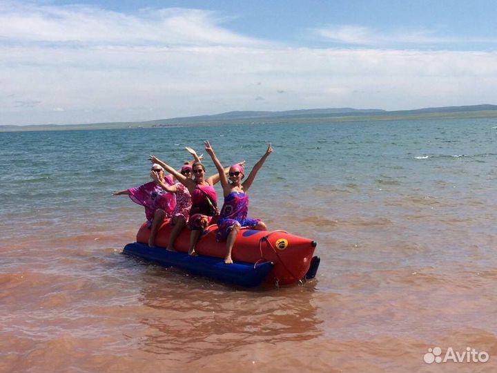 Надувной водный аттракцион Банан 3 места