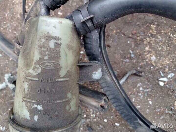 Бачок гидроусилителя Форд Фокус1