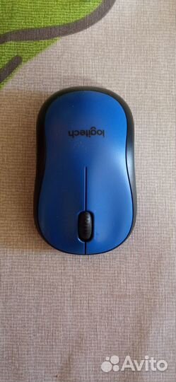 Мышка Logitech M220