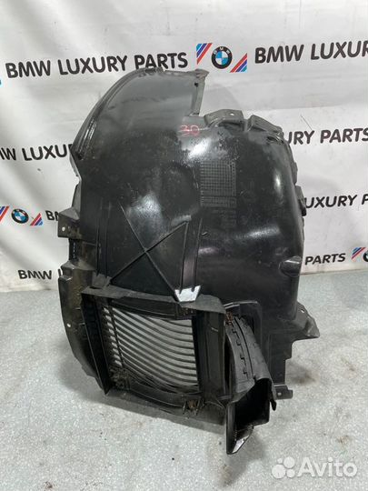 Подкрылок передний правый Bmw 7 F01 N63B44