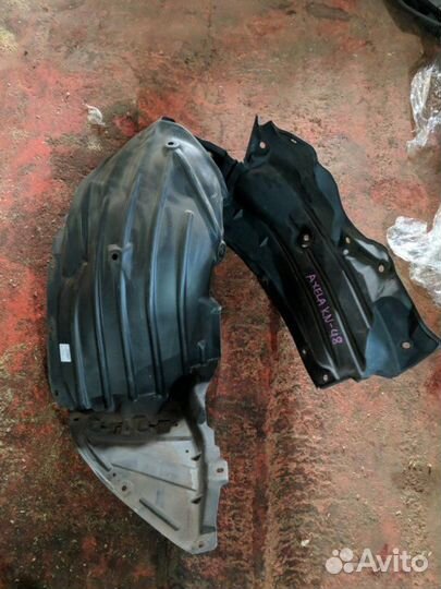 Подкрылок передний правый Mazda 3 BM 2013-2017