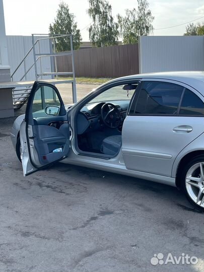 Mercedes-Benz E-класс 2.6 AT, 2004, 270 000 км