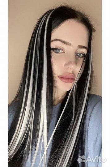 Пряди на заколках