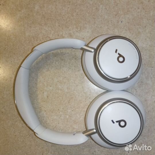 Продаются наушники Anker Soundcore q45