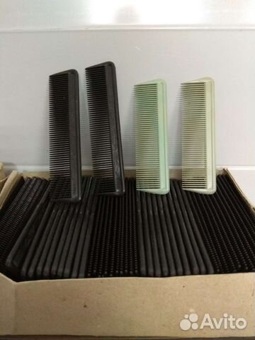 Расчески для парикмахера