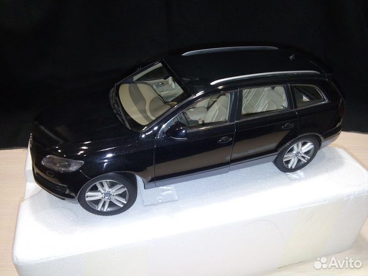 1/18 Audi Q7 (Kyosho)