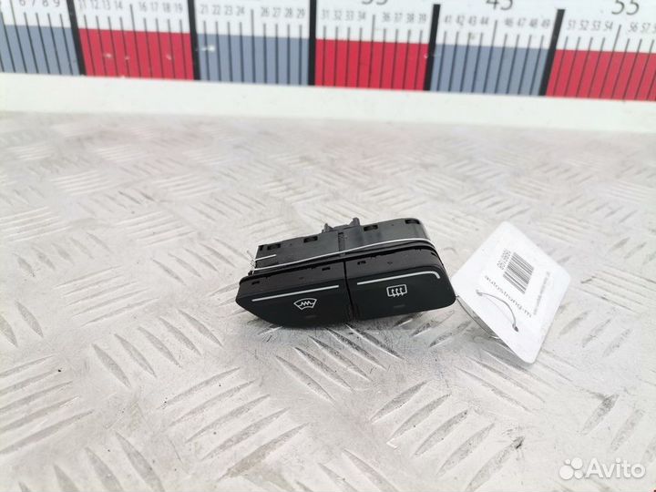 Кнопка обогрева лобового стекла Ford Focus 3 2014