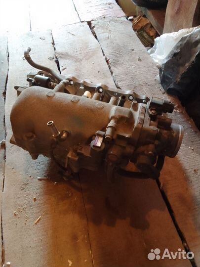 Впускной коллектор с дросселем на Хонда torneo