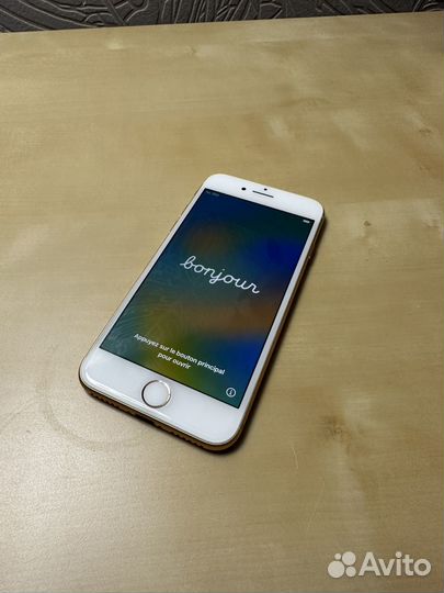 iPhone 8, 64 ГБ