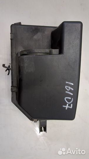 Корпус воздушного фильтра Volvo XC90, 2004