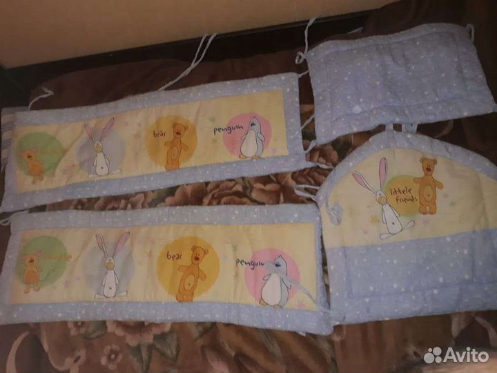 Бортики и балдахин постельное на детскую кроватку