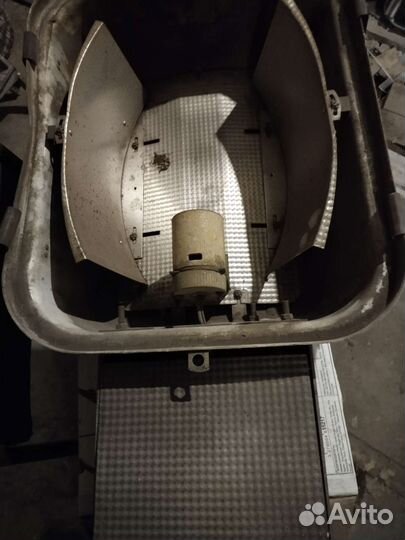 Фонарь прожектор бу