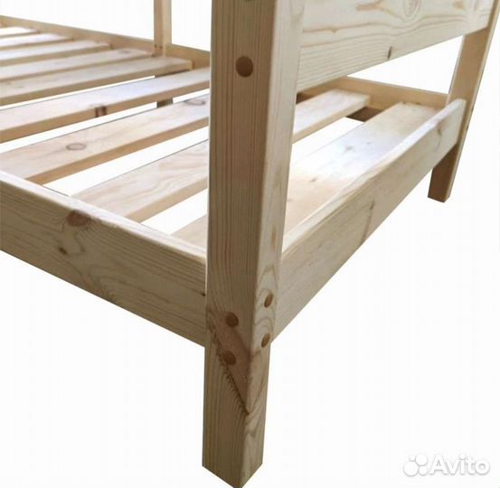 Детская кровать из массива сосны