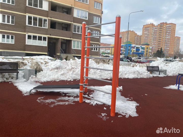 Турник с лестницей