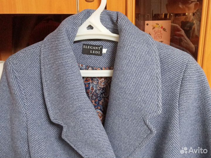 Пальто женское драповое 50 размер